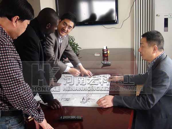 尼日利亞考察團(tuán)再次到訪(fǎng)敲定水泥回轉(zhuǎn)窯項(xiàng)目