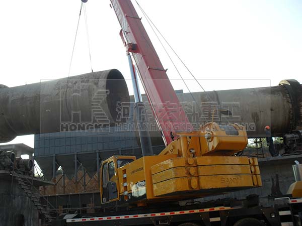 遼寧丹東頁巖陶?；剞D窯安裝現(xiàn)場